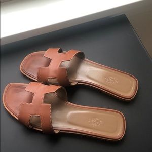 Hermès Oran Classic Gold 39 1/2